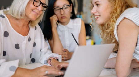 O mercado de trabalho sabe lidar com mulheres 50+?