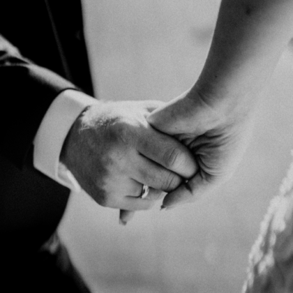 A fase em que muitas mulheres começam a rever o próprio casamento