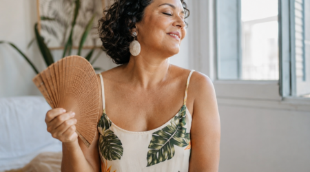 Menopausa e o calor: truques simples pra dar uma refrescada