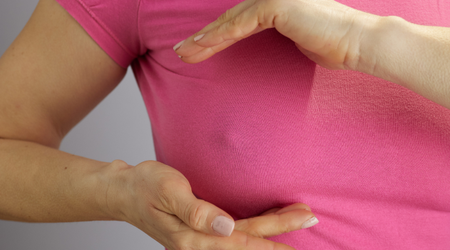 Chegamos em outubro, o mês rosa: o guia rápido para cuidar das mamas em qualquer momento da vida
